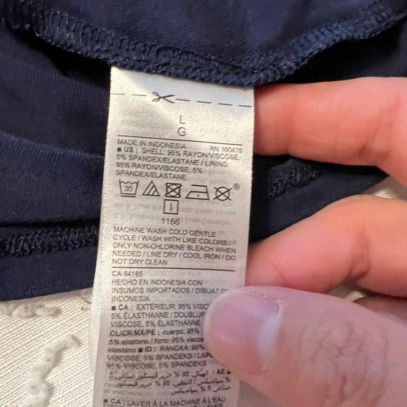 ❤️ Women’s Old Navy Maternity top Large - Picture 6 of 7